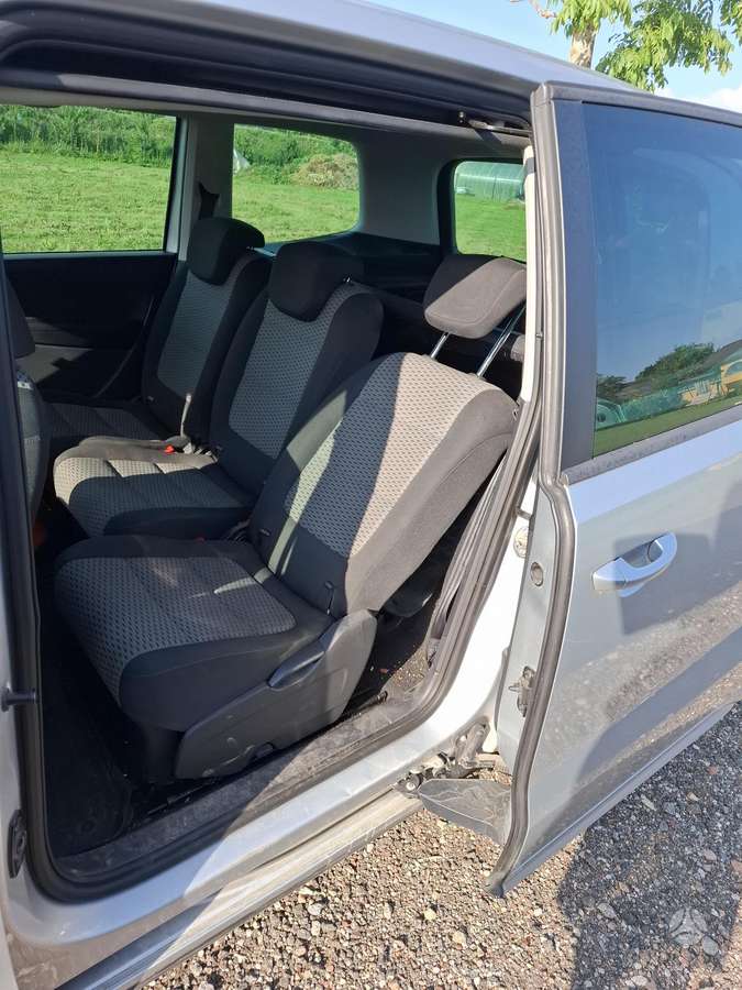 Volkswagen Sharan - 5