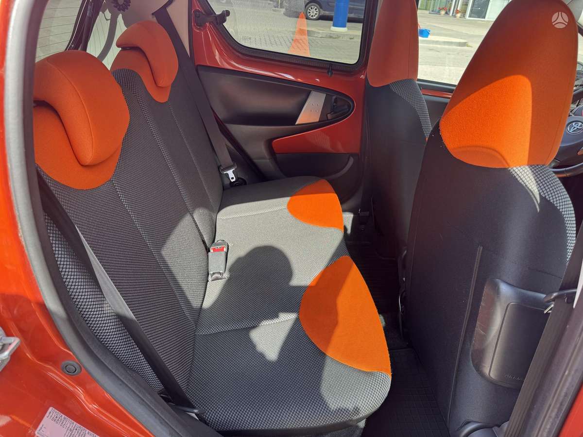 Toyota Aygo, 1.0 l., hatchback