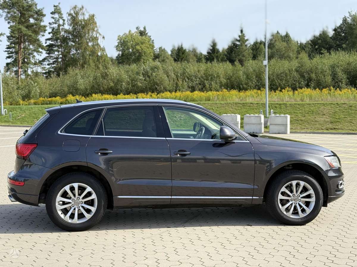 Audi Q5, 2.0 l., Внедорожник / Кроссовер