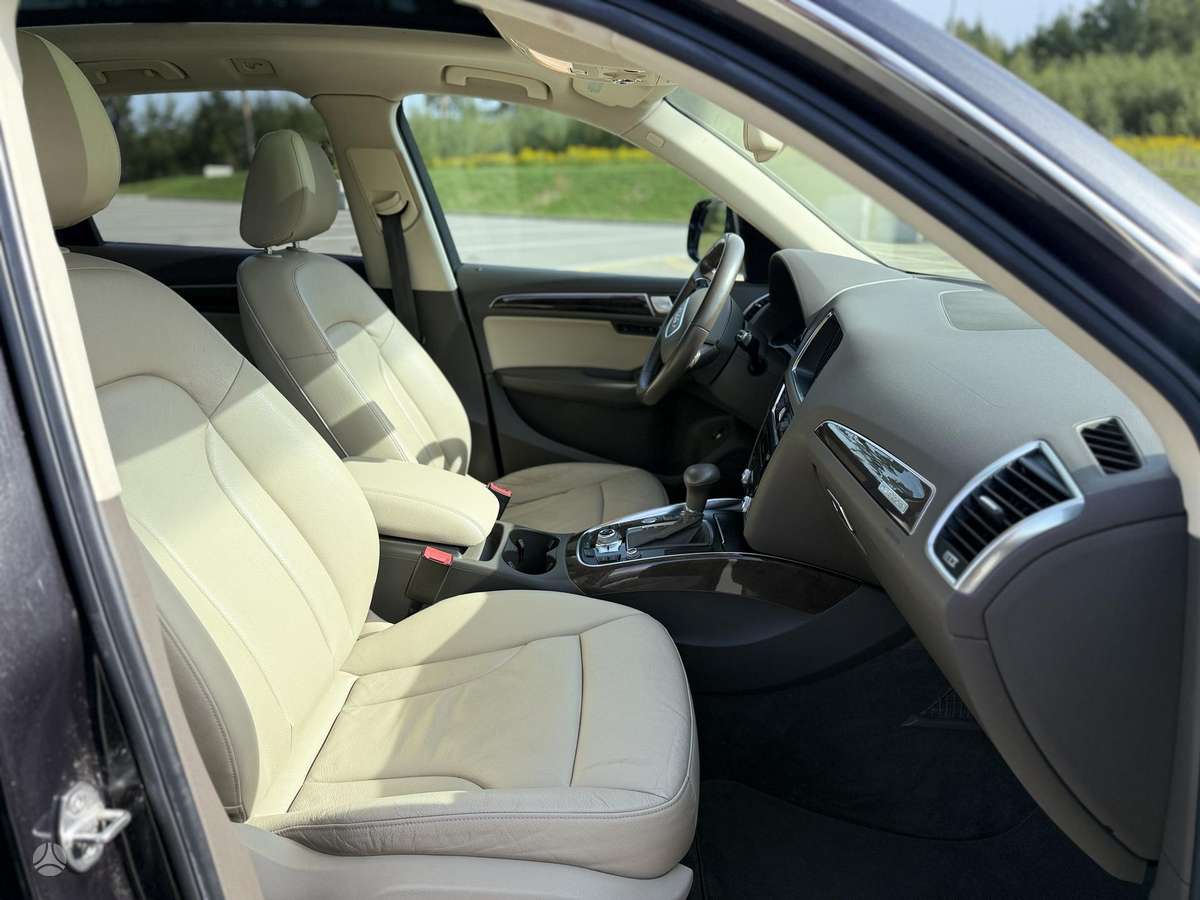 Audi Q5, 2.0 l., Внедорожник / Кроссовер