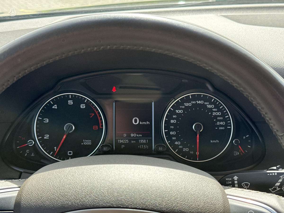 Audi Q5, 2.0 l., Внедорожник / Кроссовер