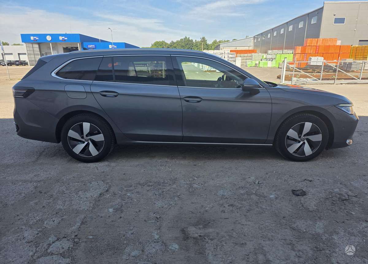 Volkswagen Passat - 2