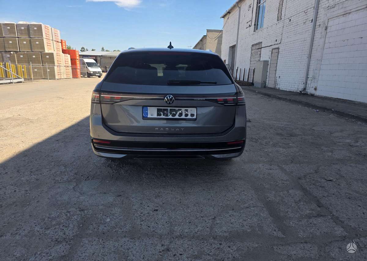 Volkswagen Passat - 3