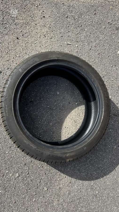 Pirelli PZERO, universalios 235/45 R19
