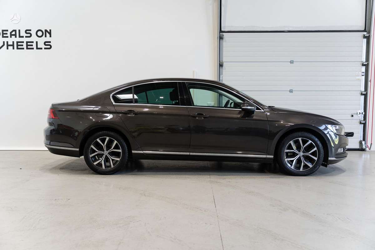 Volkswagen Passat - 3