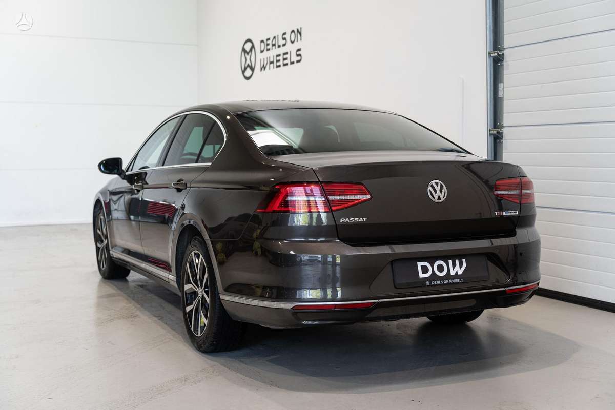 Volkswagen Passat - 6