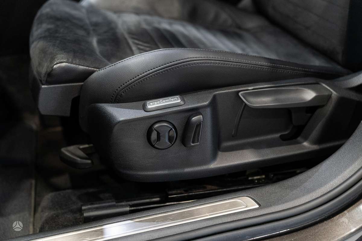 Volkswagen Passat - 10