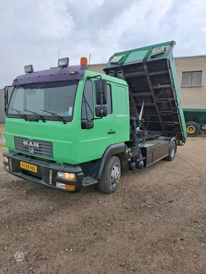 MAN 12.250, crane trucks