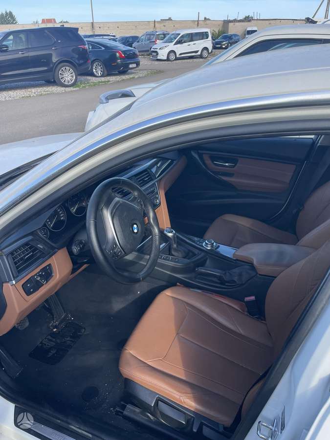 BMW 320, 2.0 l., Седан