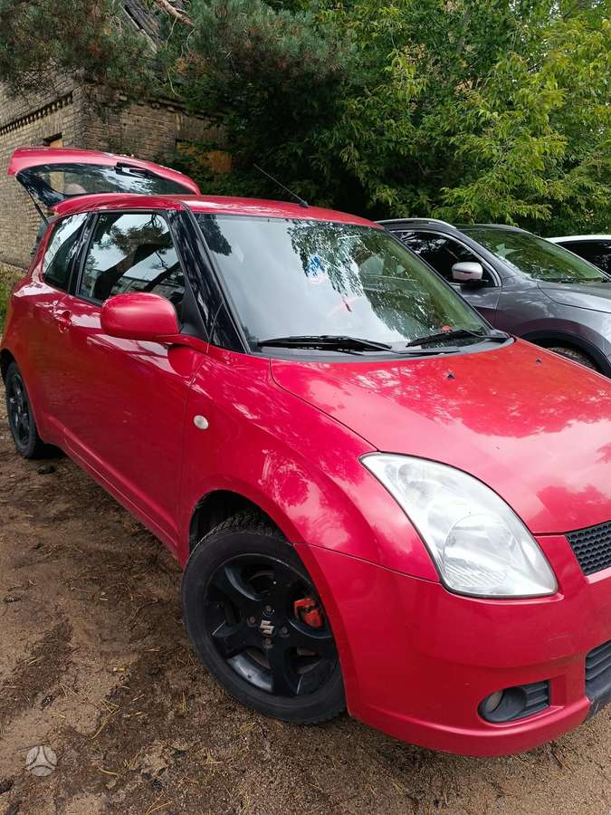 Suzuki Swift - 2