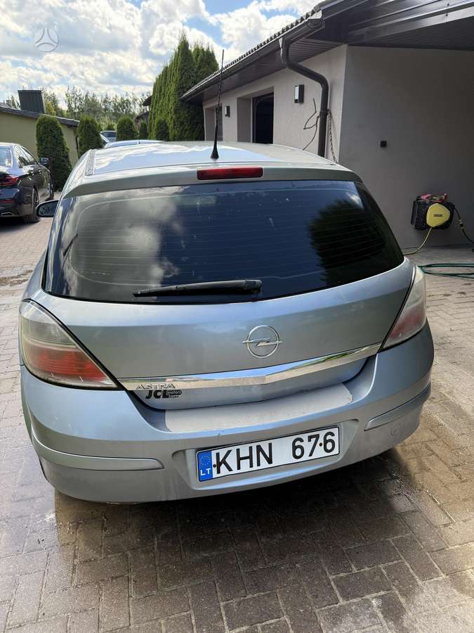 Opel Astra, 1.4 l., hatchback
