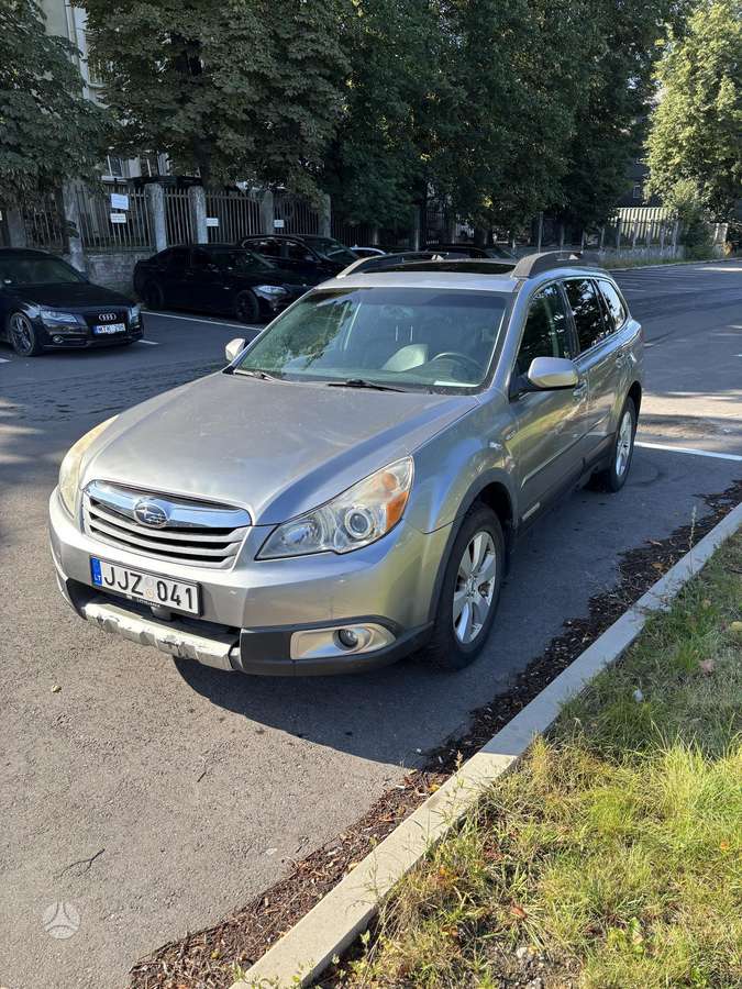 Subaru Outback, 2.5 l., Минивэн