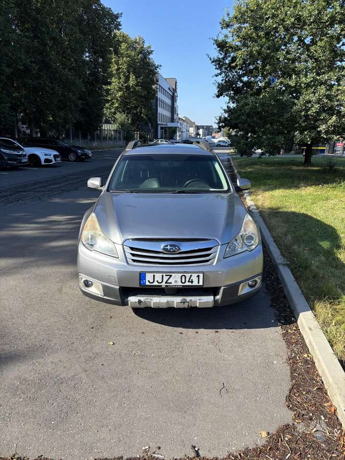 Subaru Outback, 2.5 l., mpv / minivan