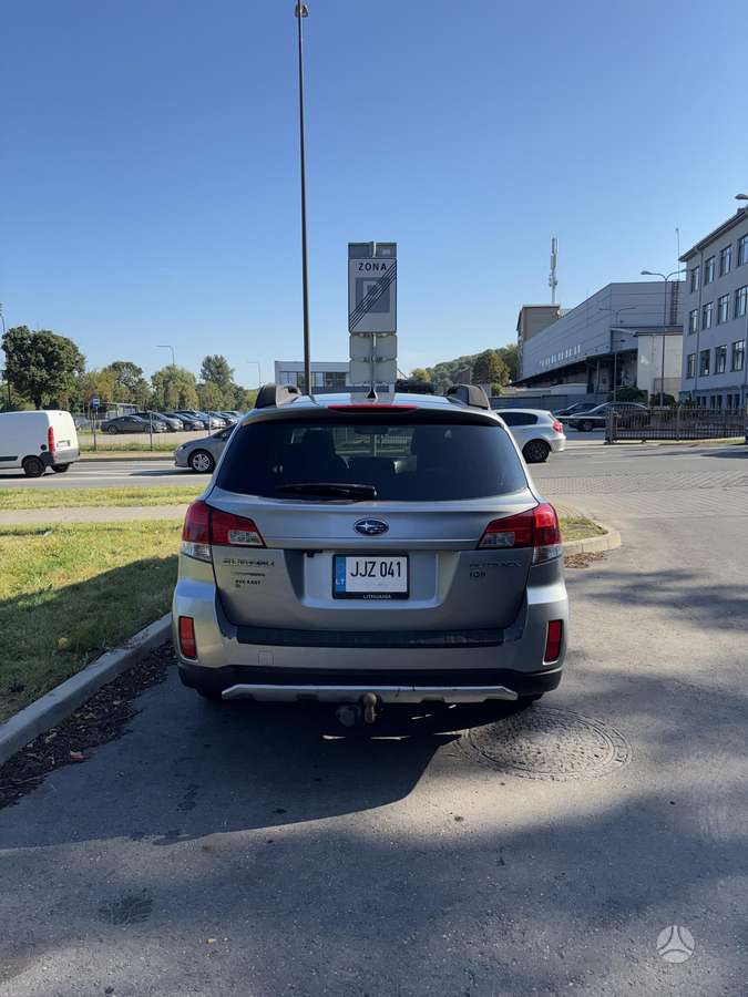 Subaru Outback, 2.5 l., mpv / minivan