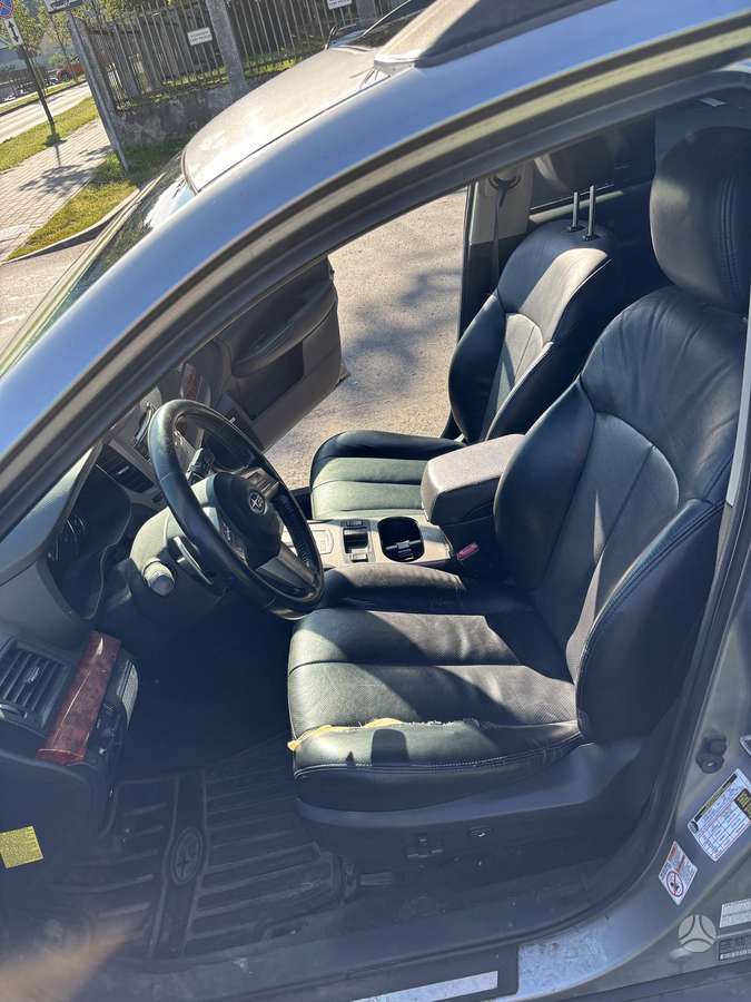 Subaru Outback, 2.5 l., mpv / minivan