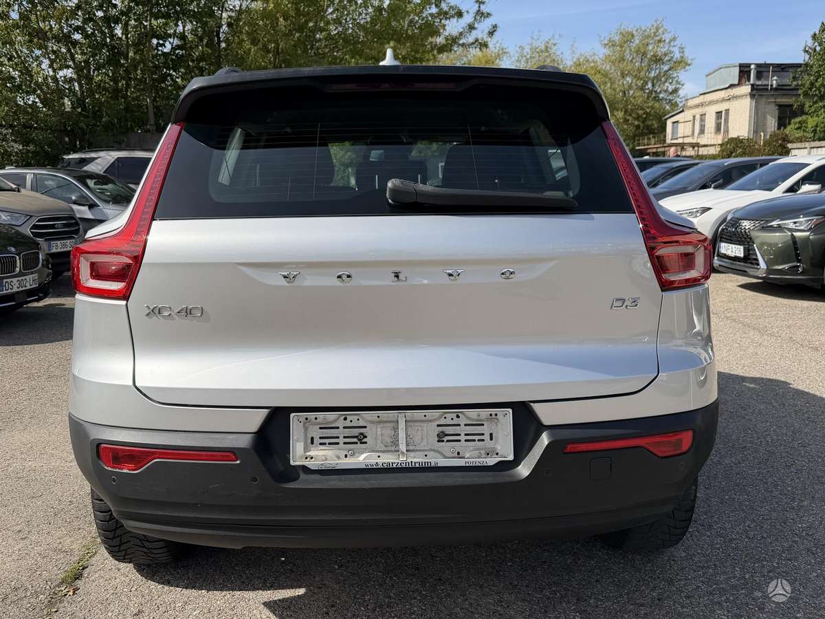 Volvo XC40 - 12