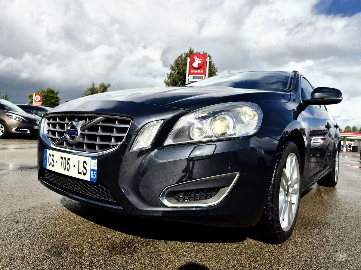 Volvo V60, 2.4 l., Универсал