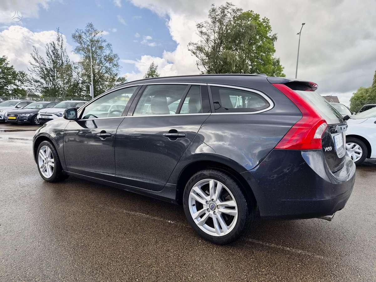 Volvo V60, 2.4 l., Универсал