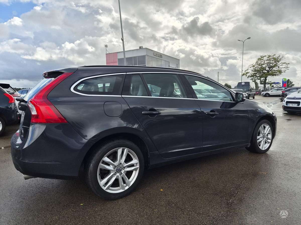 Volvo V60, 2.4 l., Универсал
