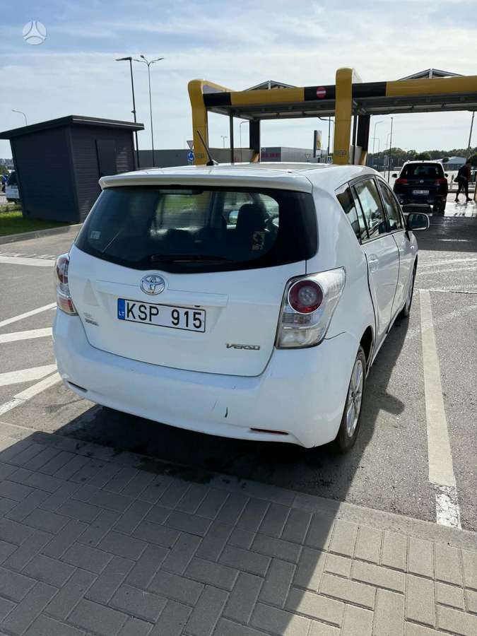 Toyota Verso, 2.0 l., Минивэн
