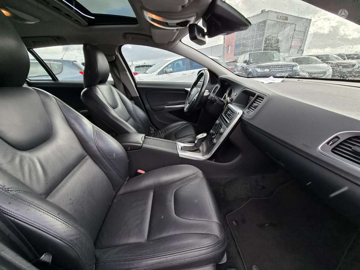 Volvo V60, 2.4 l., Универсал