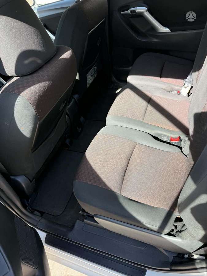 Toyota Verso - 8