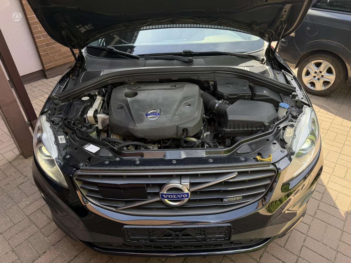 Volvo XC60, 2.0 l., Минивэн