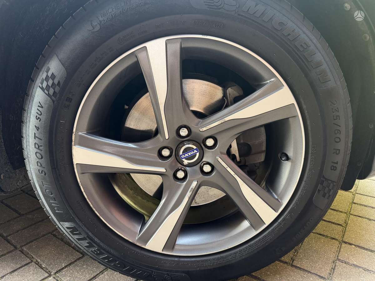 Volvo XC60, 2.0 l., Минивэн