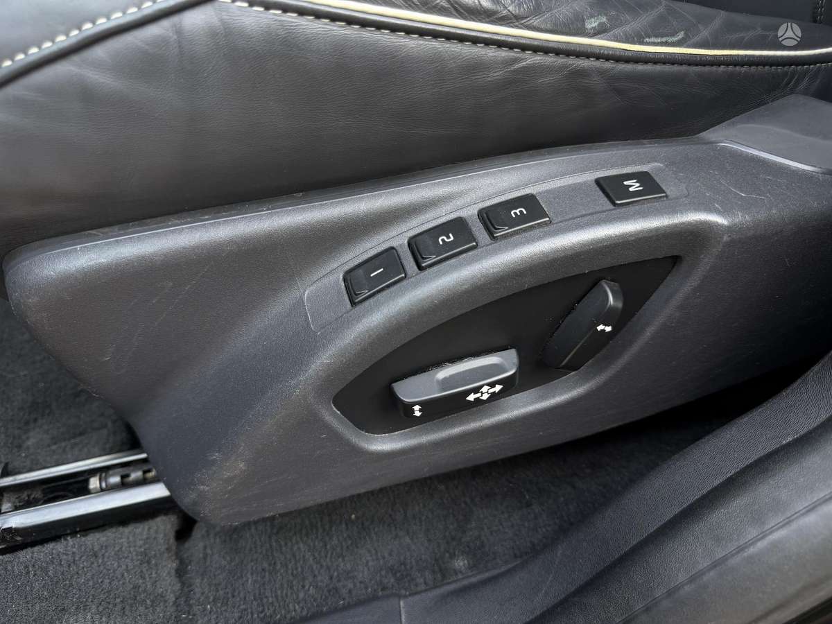 Volvo XC60, 2.0 l., Минивэн