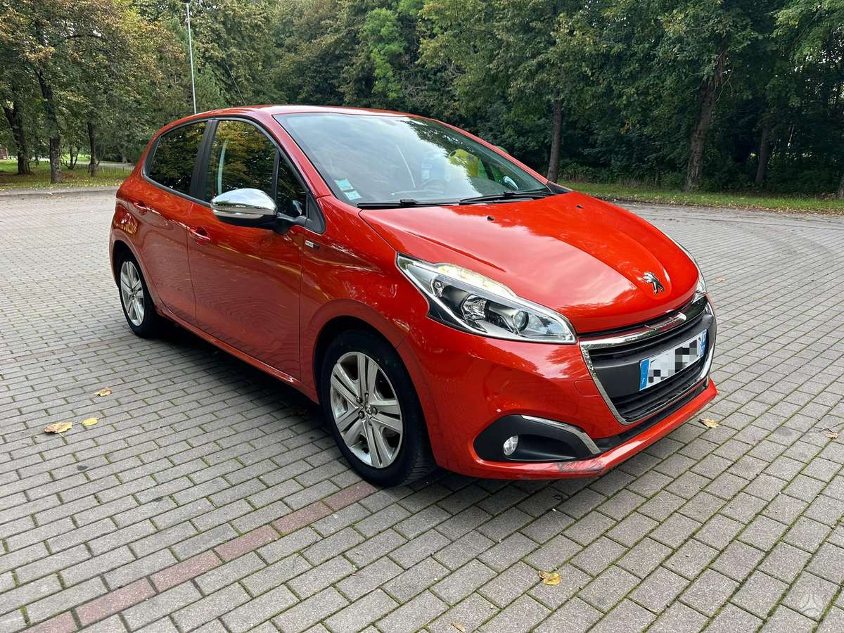 Peugeot 208 - 3