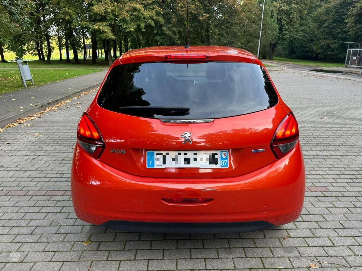 Peugeot 208 - 7