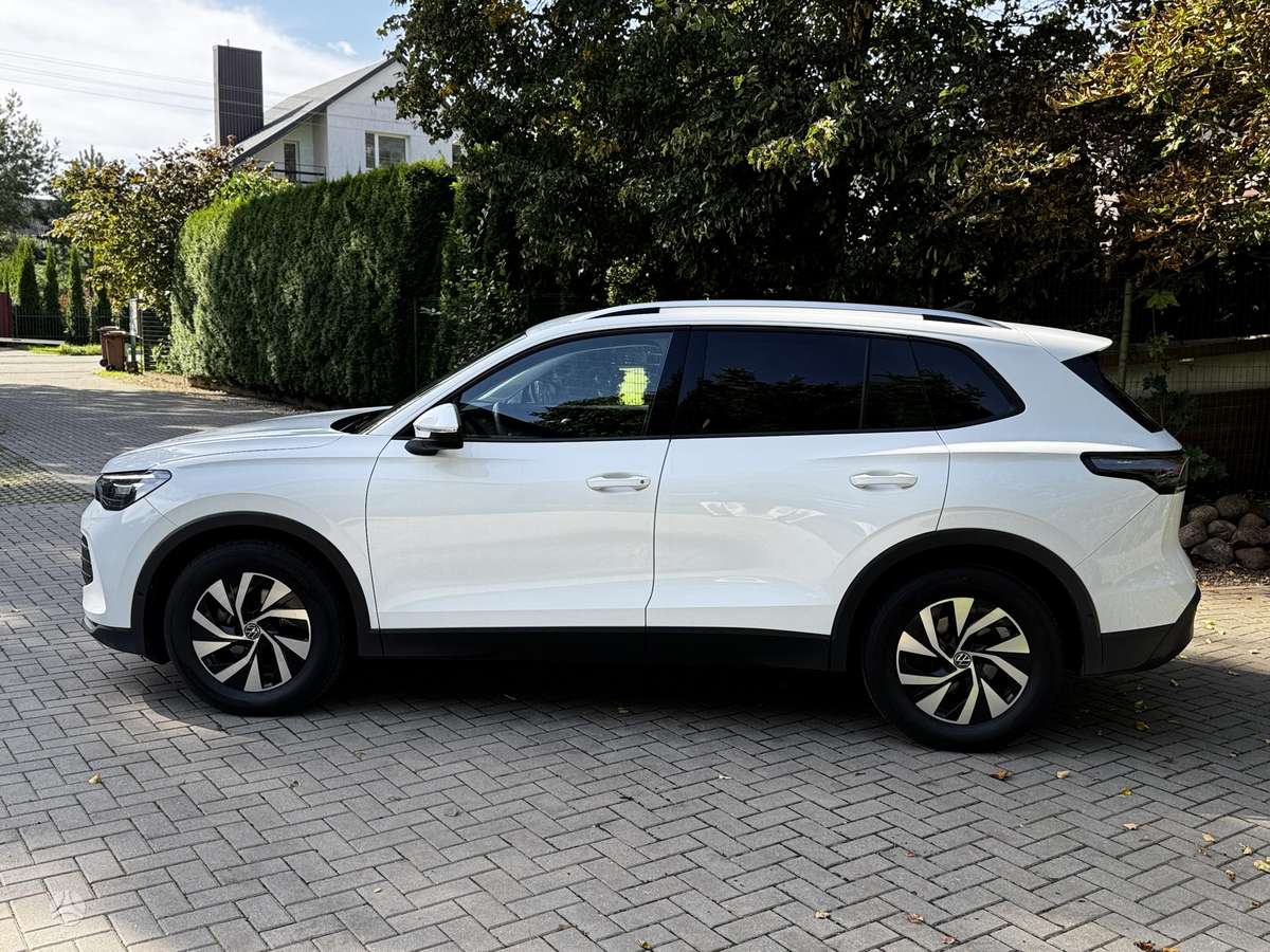 Volkswagen Tiguan - 8