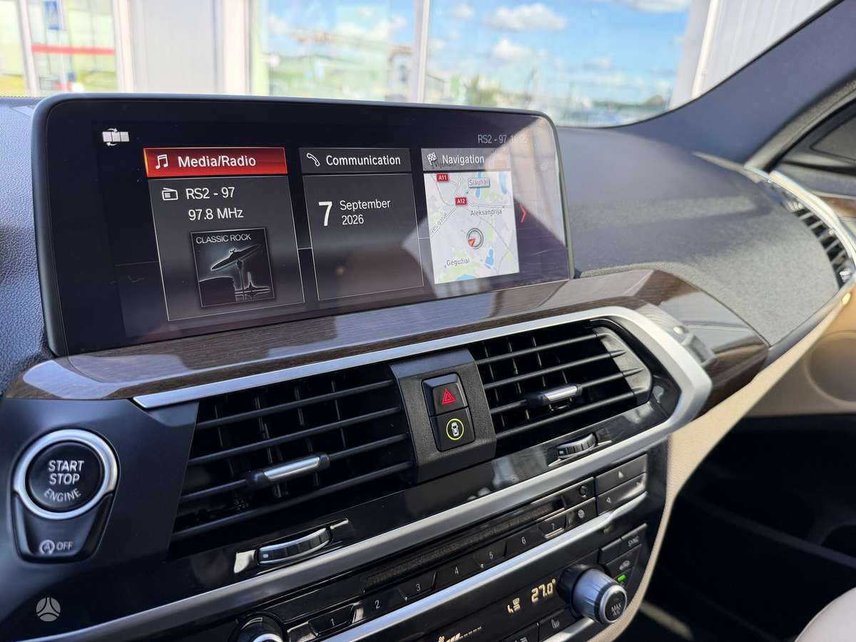 BMW X3, 2.0 l., off-road / crossover