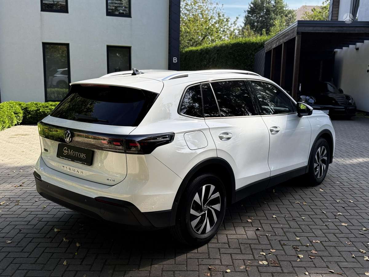 Volkswagen Tiguan - 10