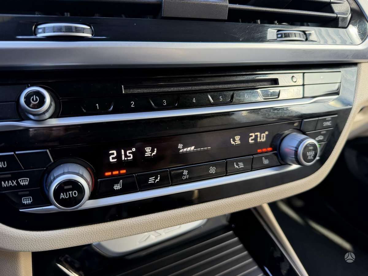 BMW X3, 2.0 l., Внедорожник / Кроссовер