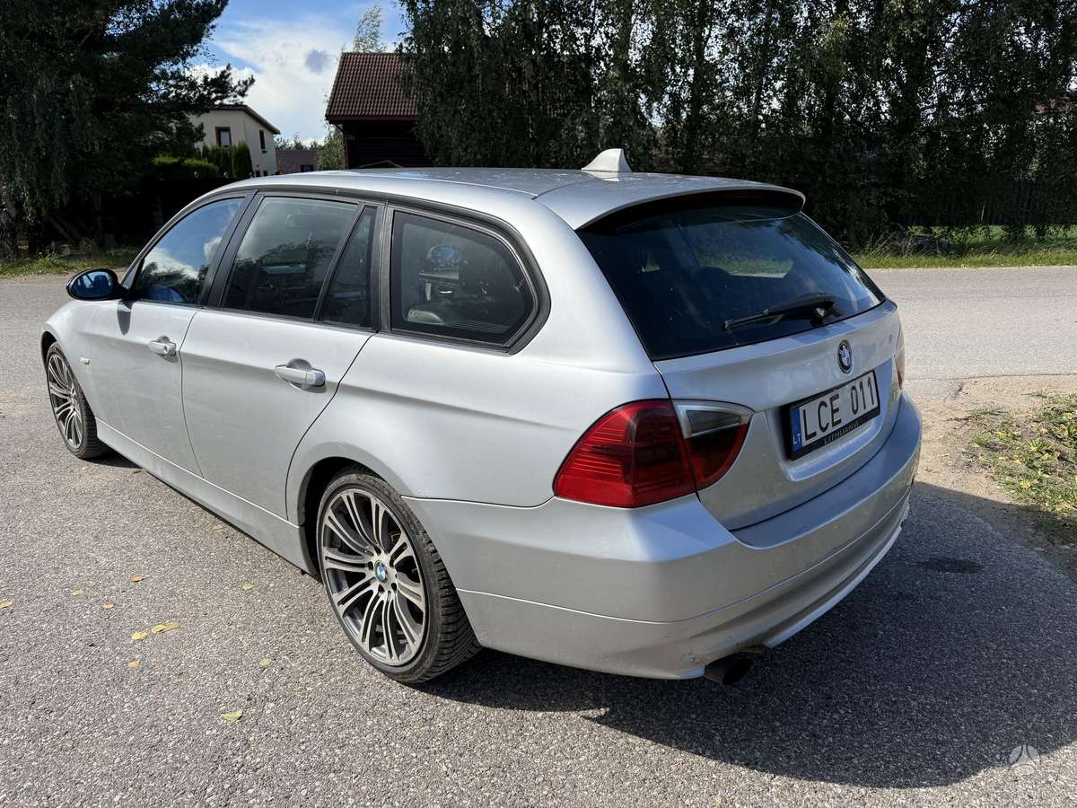 BMW 320, 2.0 l., universalas