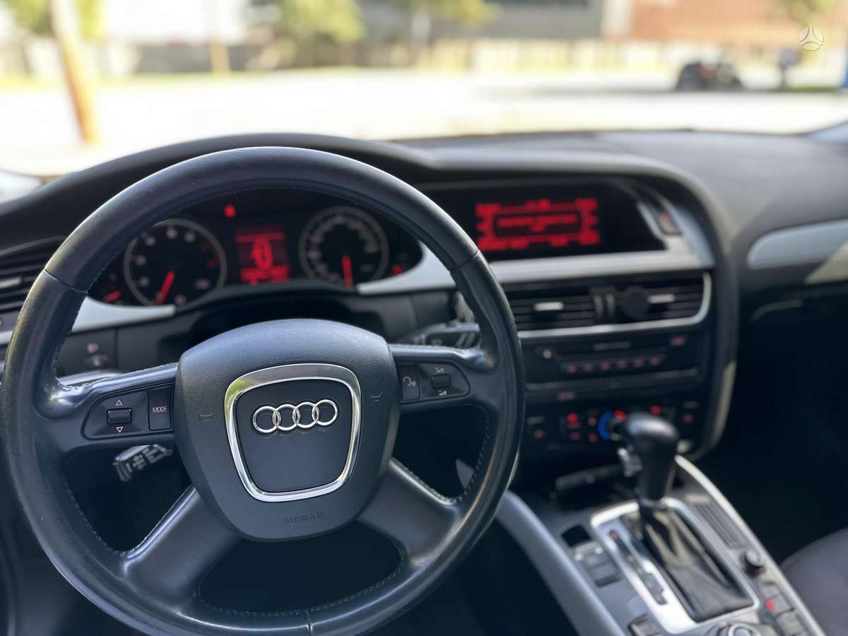 Audi A4, 1.8 l., Универсал