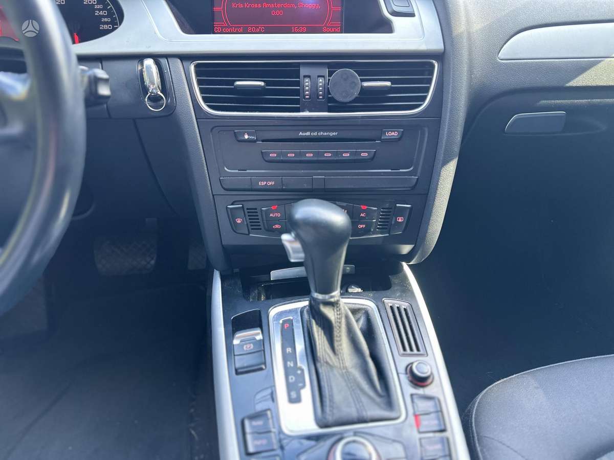 Audi A4, 1.8 l., Универсал