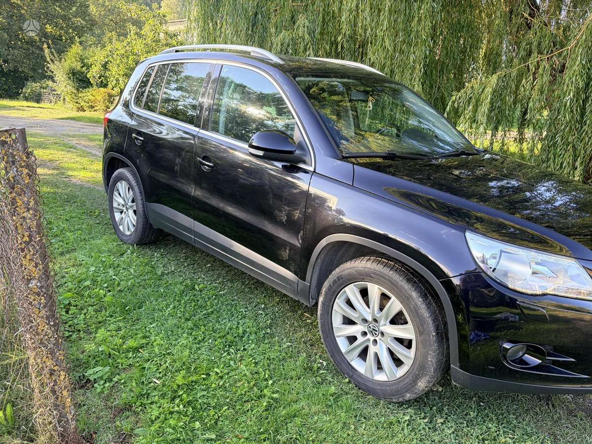 Volkswagen Tiguan - 4
