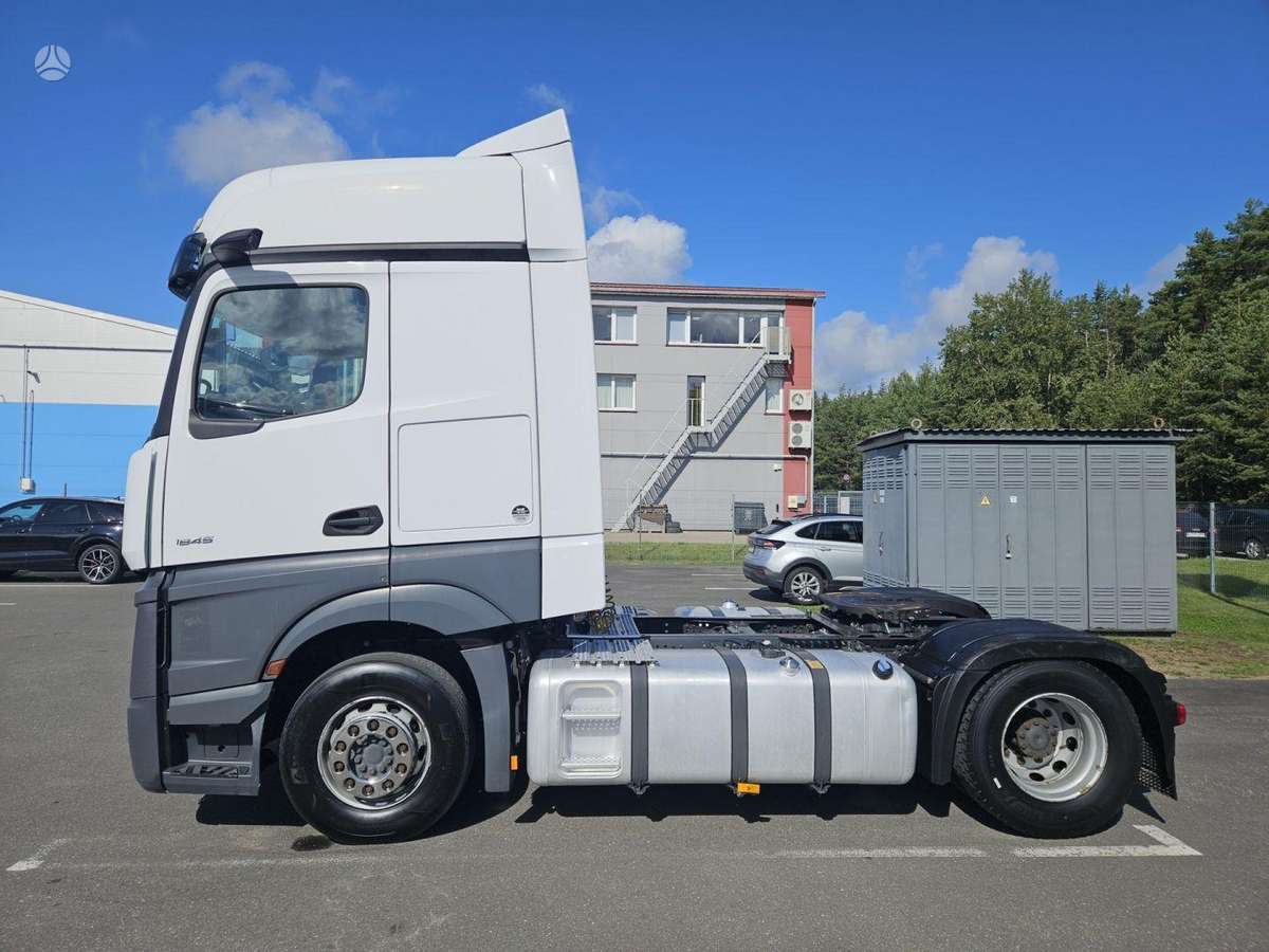 Mercedes-Benz ACTROS 1845, double sleeper