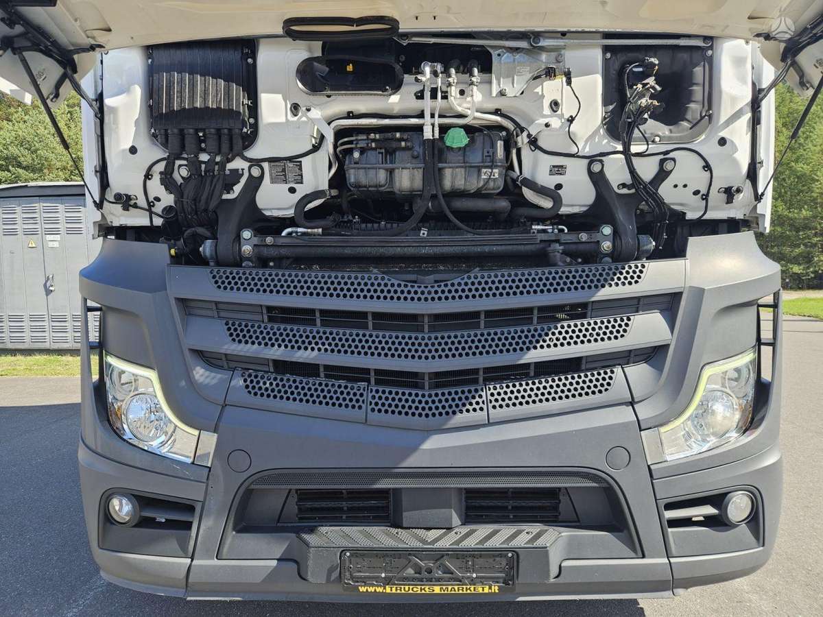 Mercedes-Benz ACTROS 1845, double sleeper