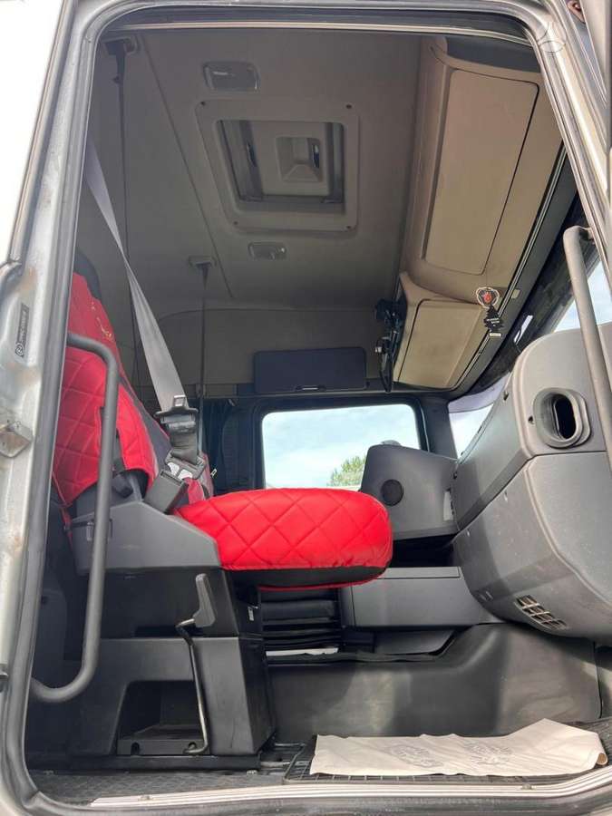 Scania R 420, double sleeper