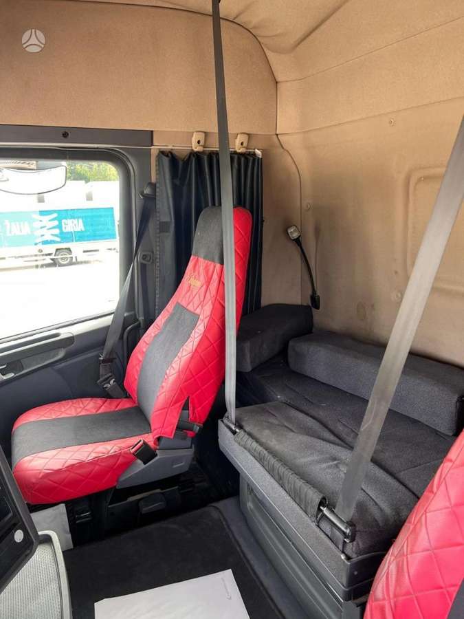 Scania R 420, double sleeper