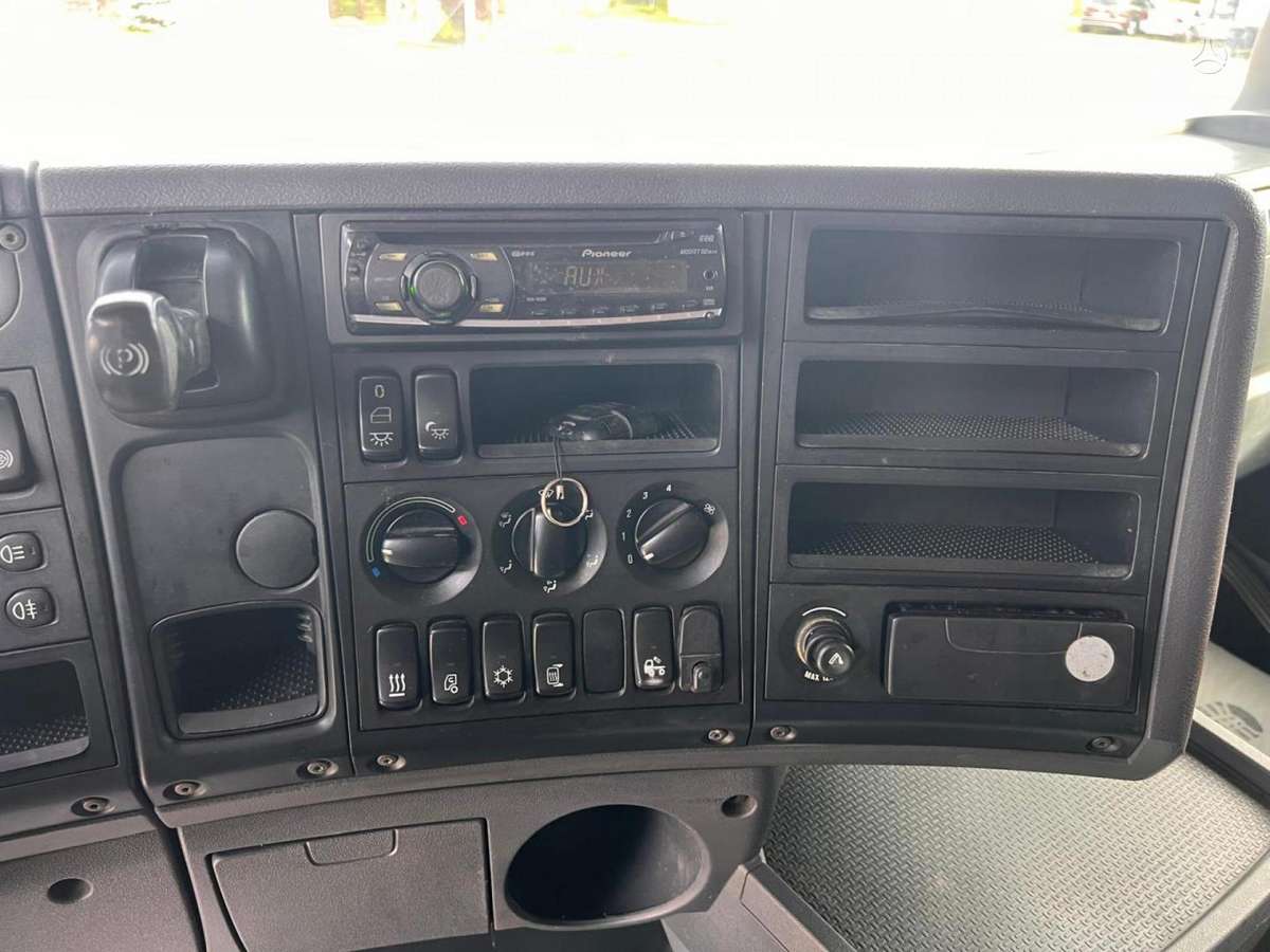 Scania R 420, 2 miegamosios vietos