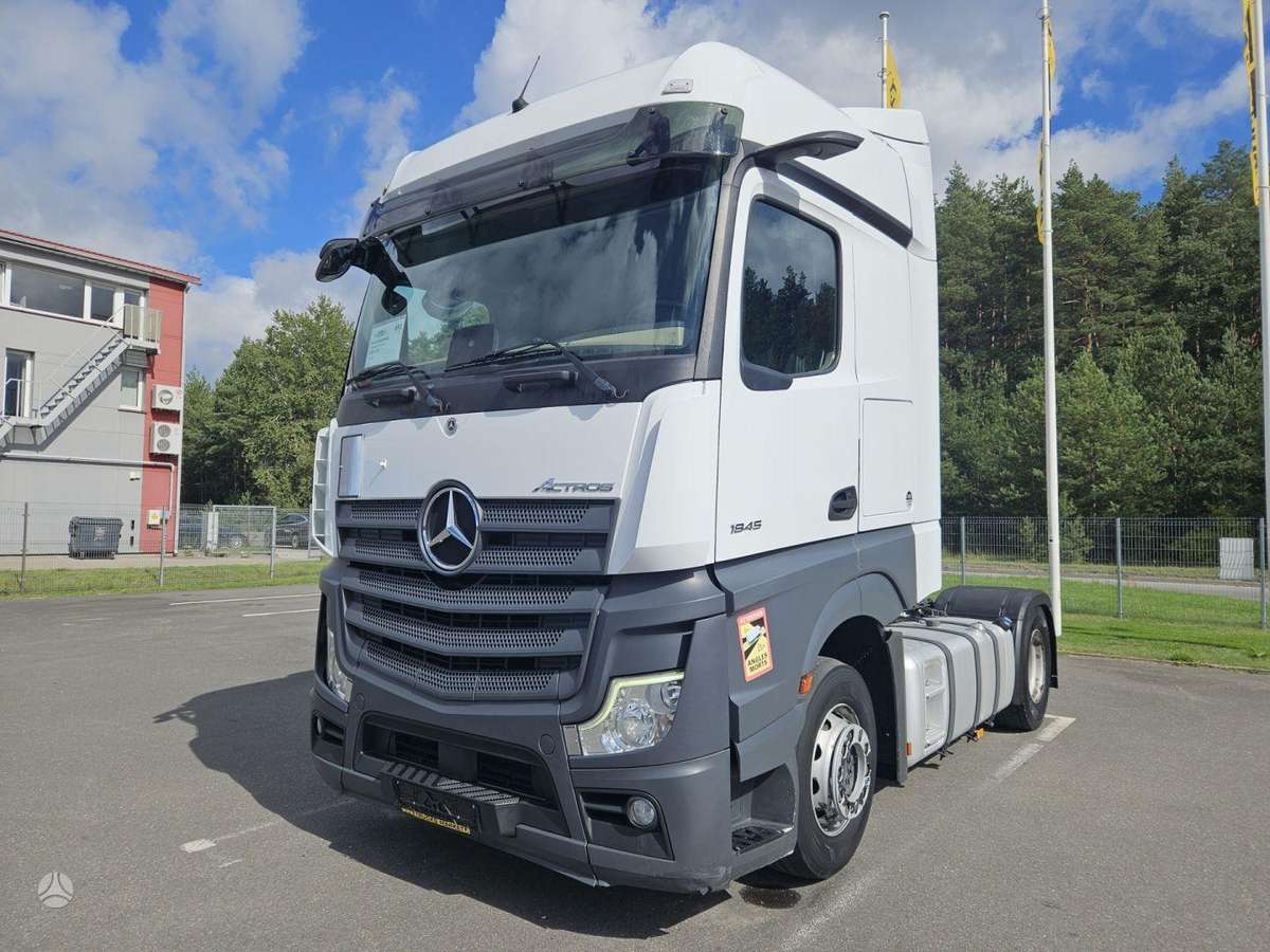 Mercedes-Benz ACTROS 1845, double sleeper