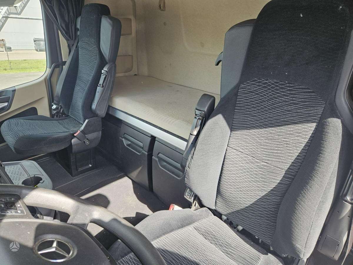 Mercedes-Benz ACTROS 1845, double sleeper