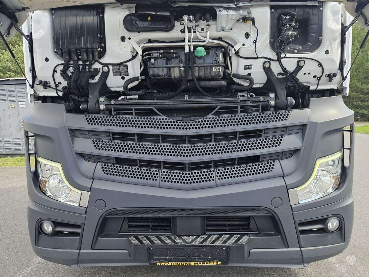 Mercedes-Benz ACTROS 1845, double sleeper