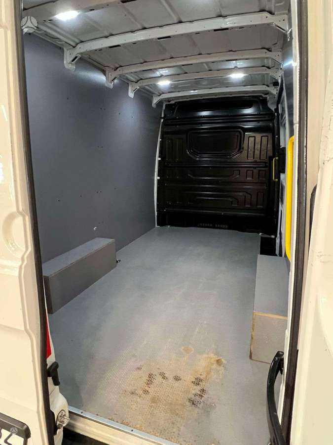 Volkswagen Crafter, cargo van