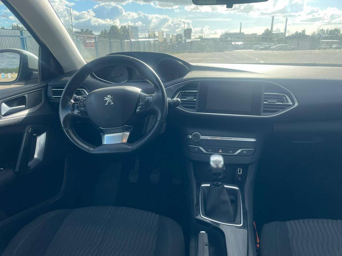 Peugeot 308 - 11