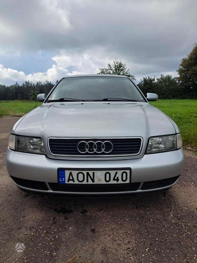 Audi A4, 1.6 l., Седан
